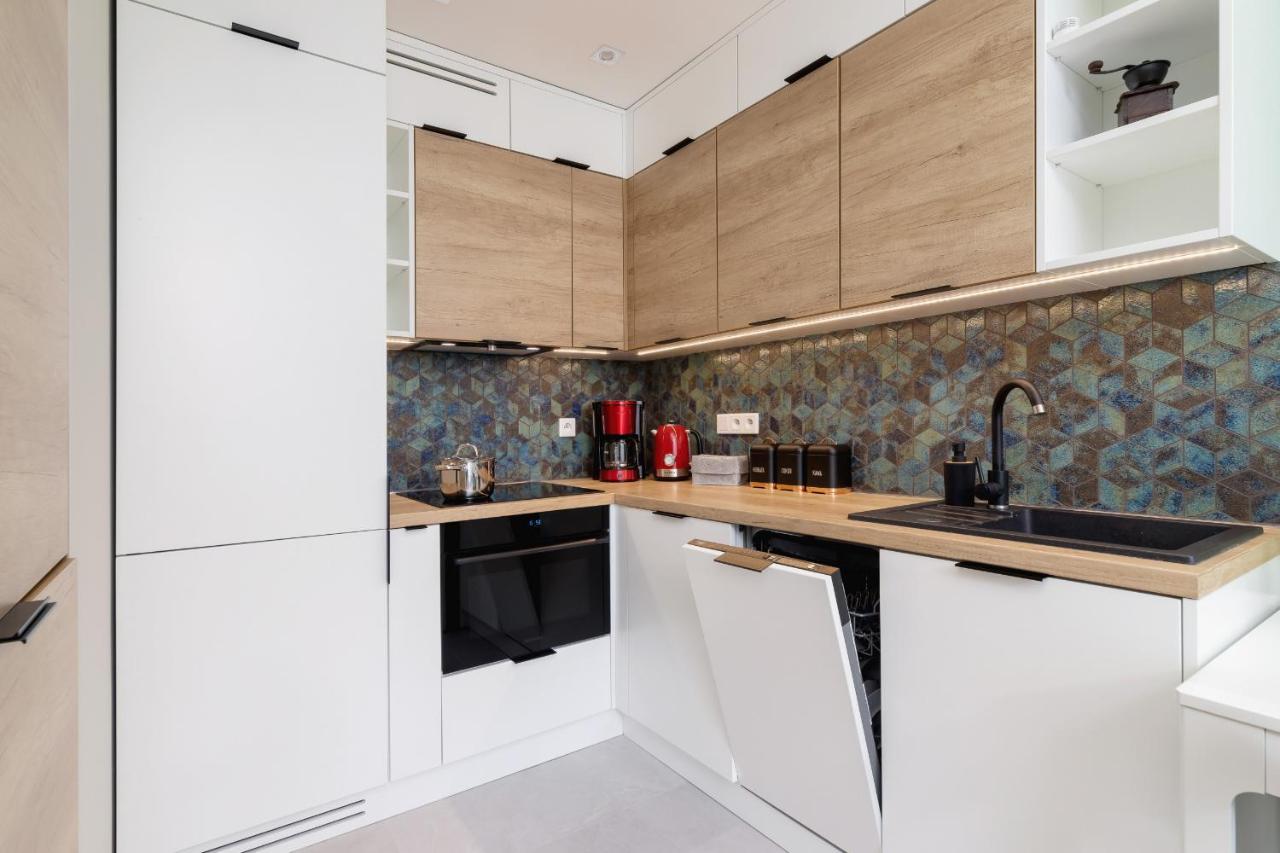 Modern Apartment On Lobzowska Street By Noclegi Renters คราคูฟ ภายนอก รูปภาพ